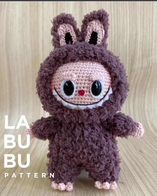 Labubu Crochet Pattern (PDF) / Amigurumi / Bagcharm